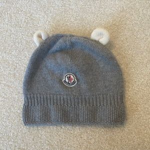 Moncler baby hat